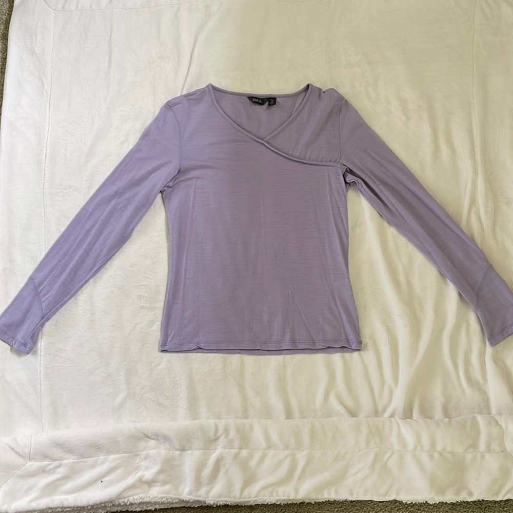 AUTHENTIC Ibex Amelia lightweight long sleeved shirt size Medium